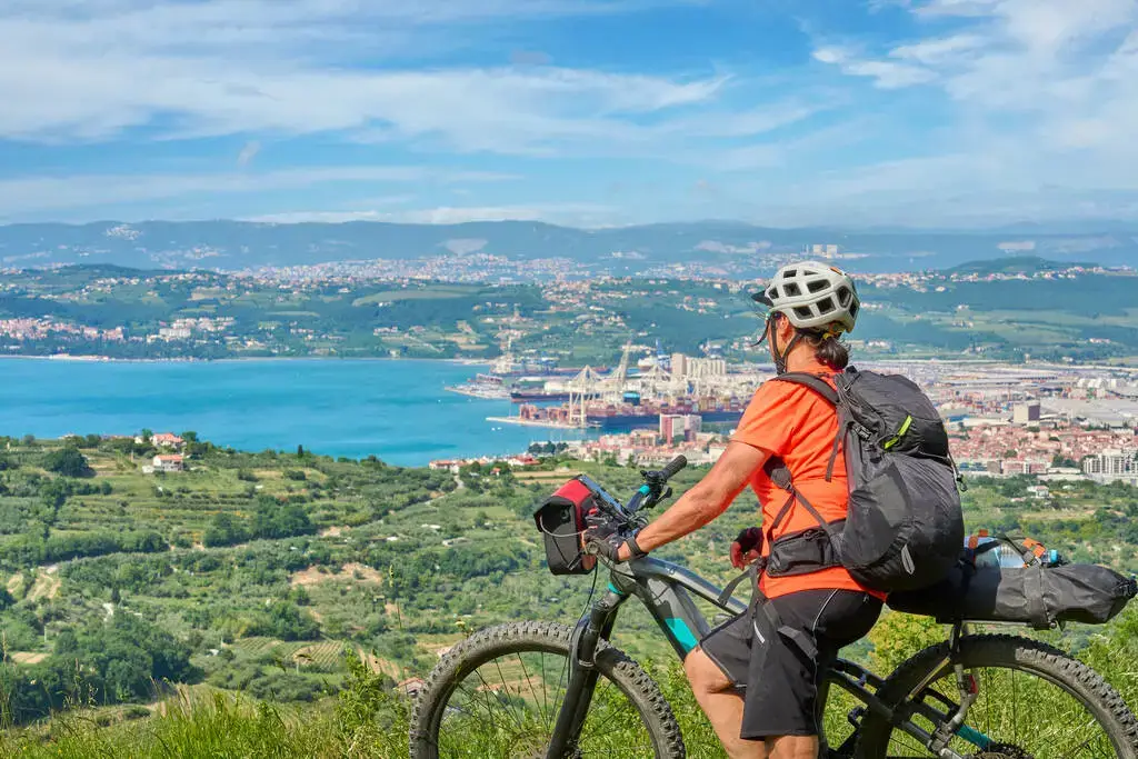 How Electric Cycles Can Make Your Daily Commute Healthier, Greener, and Less Stressful 