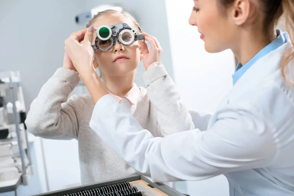 How to Protect Your Child’s Vision in the Digital Age